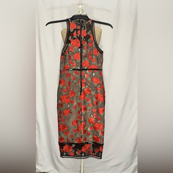 Black/Red Floral Embroidered Dress - Picture 3 of 4